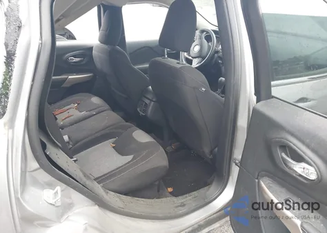 2018 Jeep Cherokee Latitude Fwd z USA, uszkodzony, nr VIN 1C4PJLCX8JD523783